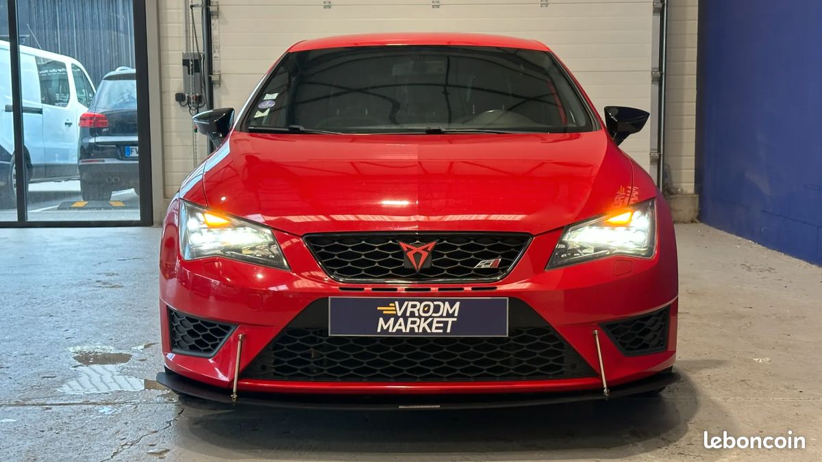 Seat Leon 2.0 280ch Cupra - Suivi complet - Sièges chauffants - Flexfuel (Éthanol) - Seat Sound - Modes de conduite (image 8)
