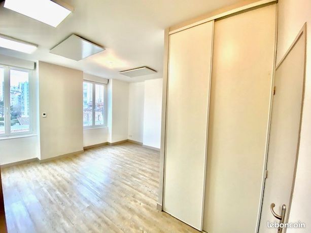 Appartement 1 pièce 31 m² — 6