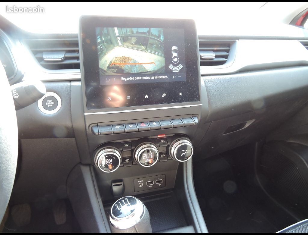 Renault Captur TECHNO TCE 90CH BVM6 (image 10)