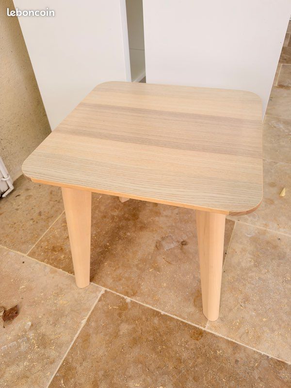 Table basse IKEA bois clair (image 1)