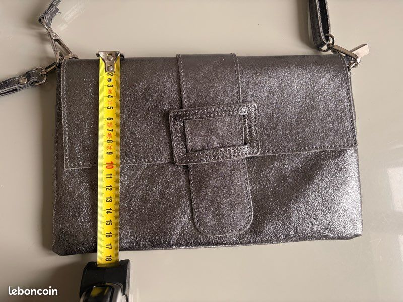 Pochette sac à main argentée neuve (image 3)