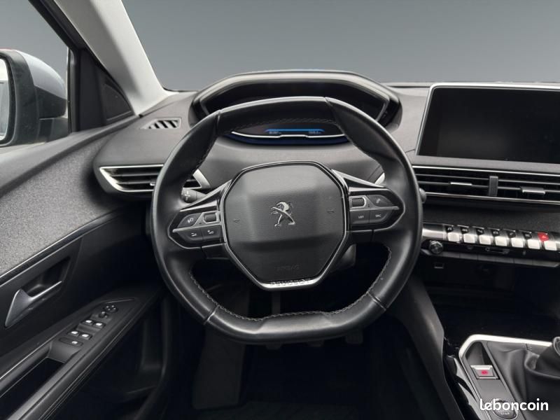 Peugeot 3008 1.2 PureTech 130ch S&S Allure (image 12)