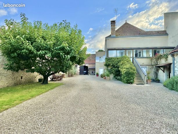 Maison 5 pièces 180 m²