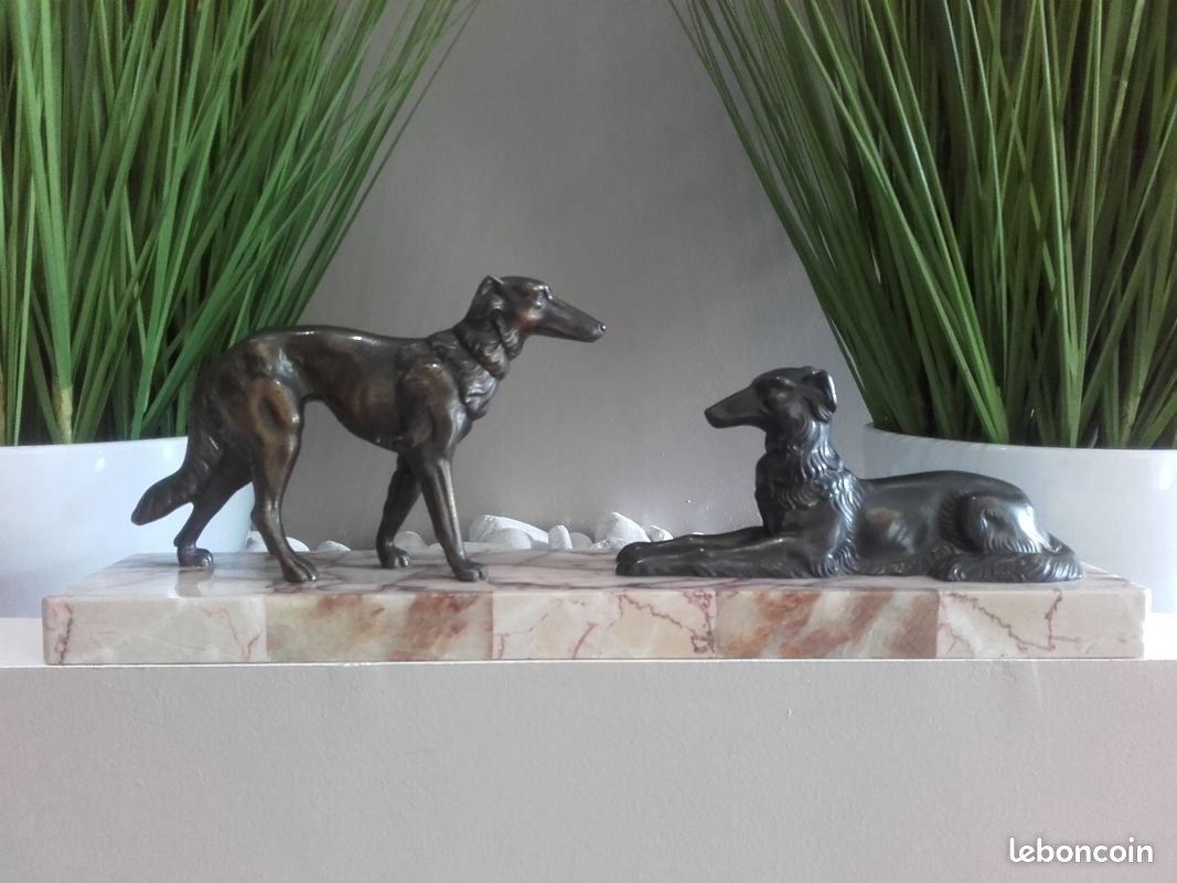 Chiens lévriers en bronze (image 1)