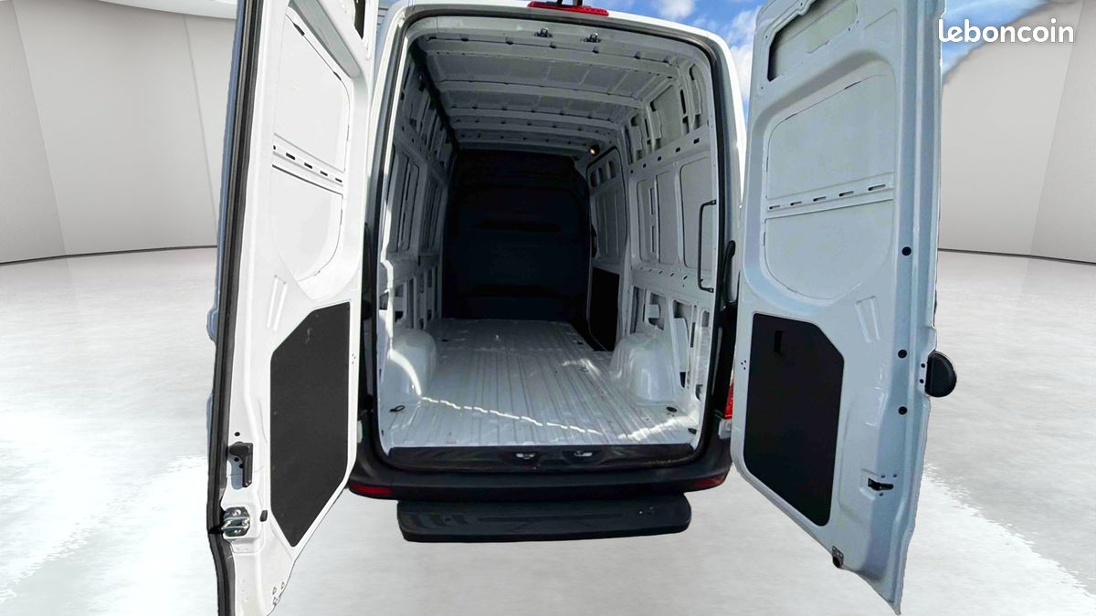 Mercedes sprinter fgn 315 cdi 37 3.5t rwd pro (image 12)