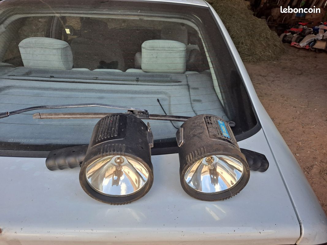 2 projecteur rond (image 1)
