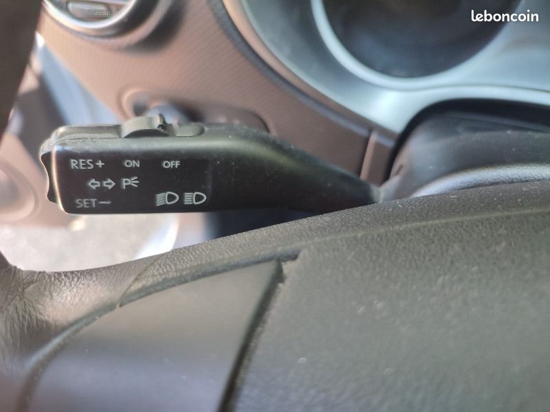 Seat LEON 2.0 TDI140 STYLANCE (image 9)