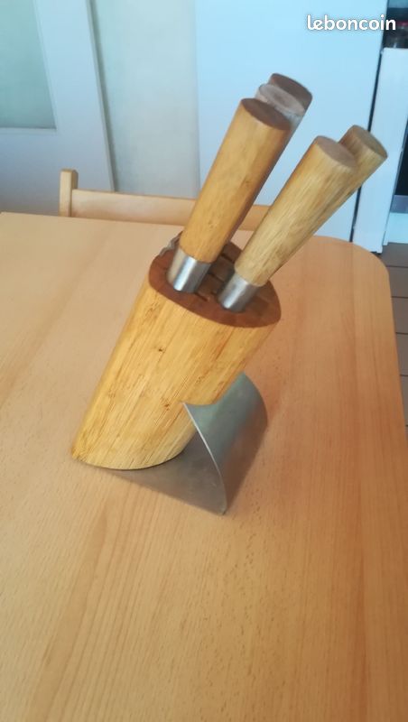 5 Couteaux avec support bois (image 2)