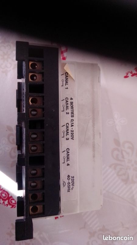 Programmateur modulaire électronique HAGER E610 4 zones 7j (image 2)