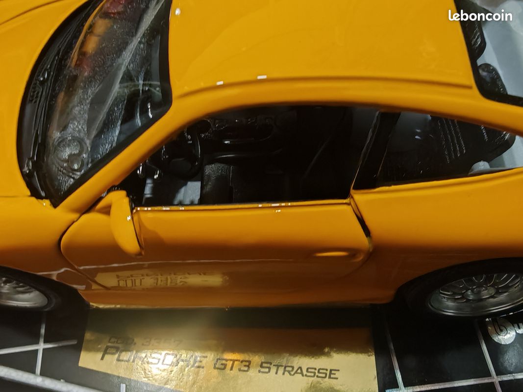 Porsche 911 996 GT3 Strasse - Burago - 1/18 - En boite (image 8)