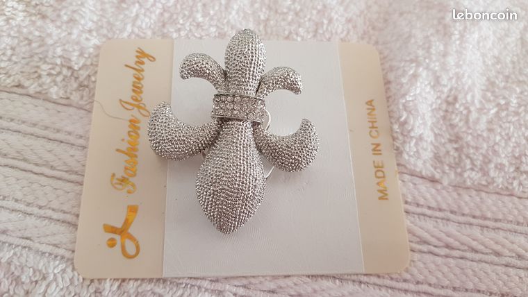 Broche Gecko Strass Argenté – Fantaisie élégante – Accessoire Femme