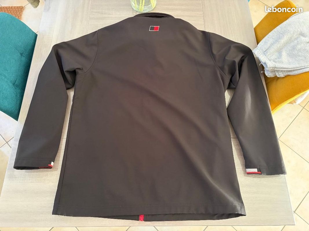 Veste et Polo Officiel TOYOTA Gazoo Racing (GR) (image 5)
