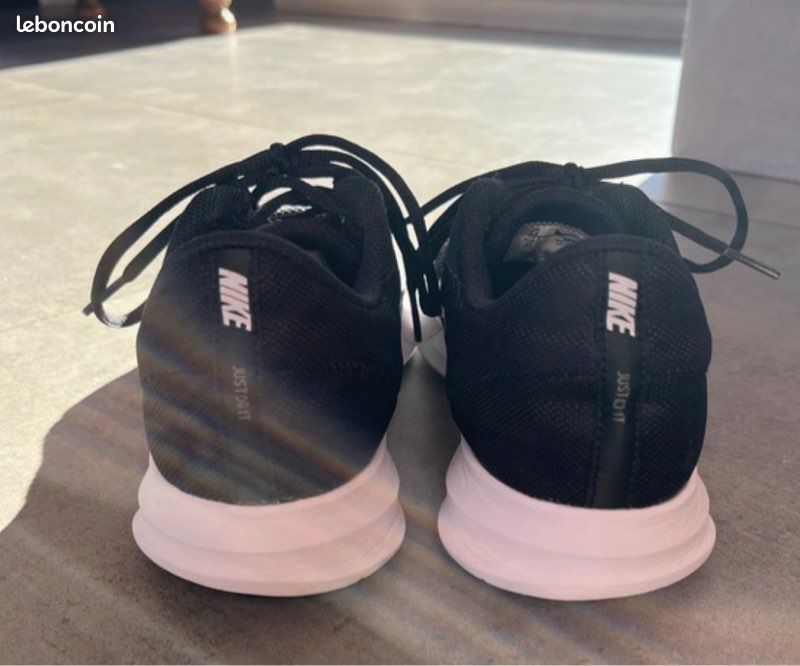 Basket Nike femme taille 40 (image 3)