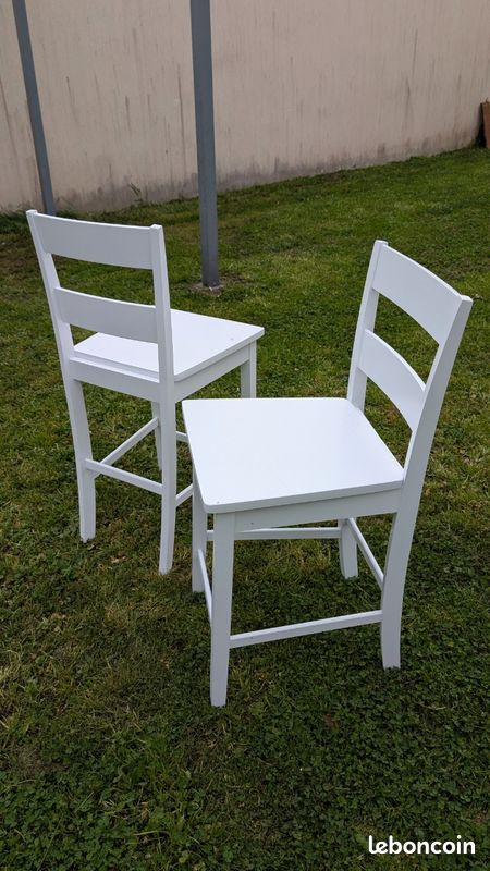 2 Chaises en bois (image 1)