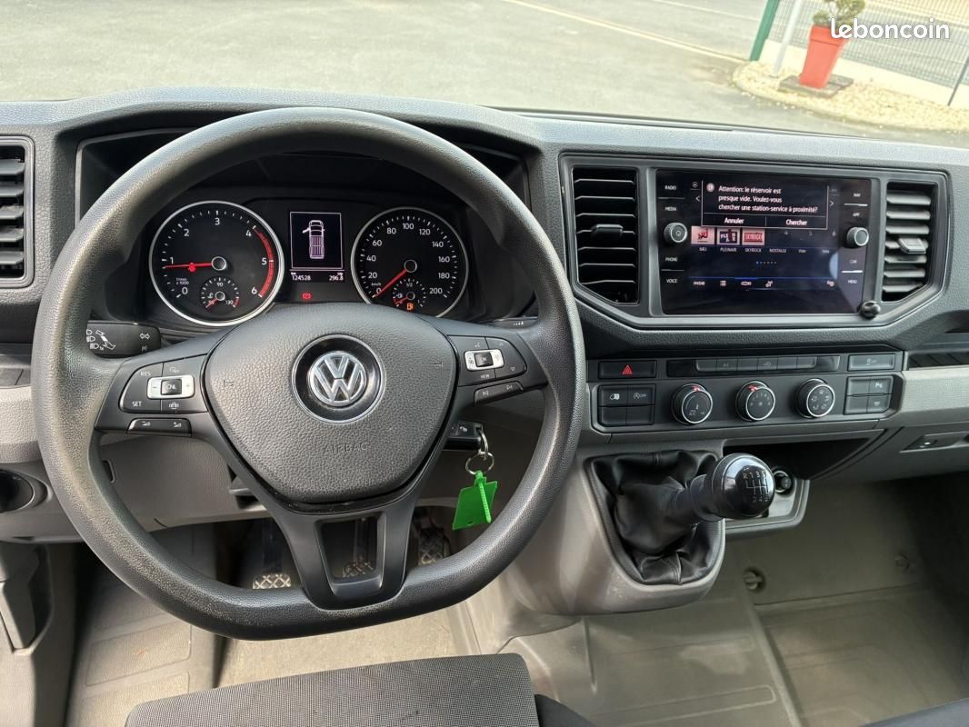 Volkswagen Crafter FOURGON 2.0 TDI 140 L3H3 BUSINESS LINE (image 21)