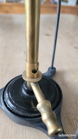 Ancien bec Bunsen à gaz de laboratoire pour décoration - Décoration
