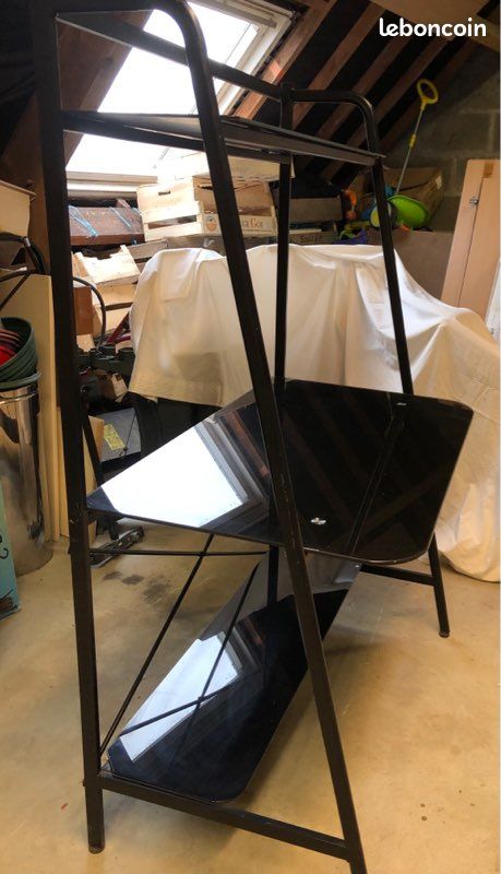 Bureau (image 2)
