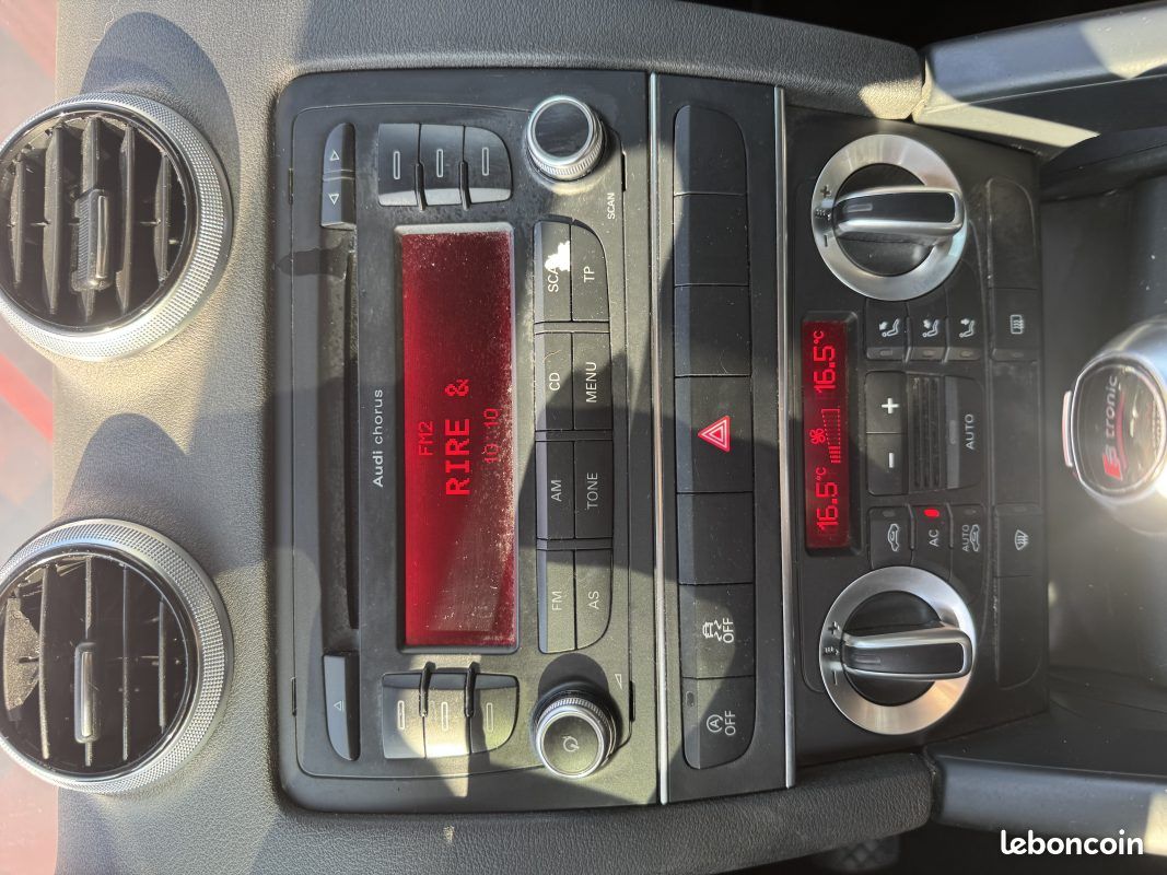 Audi a3 1.6 tdi 105 attraction s tronic 2011 (image 19)