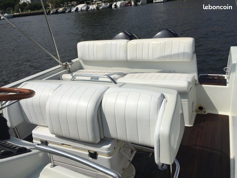 À Vendre bateau White Shark 285 Open (image 3)