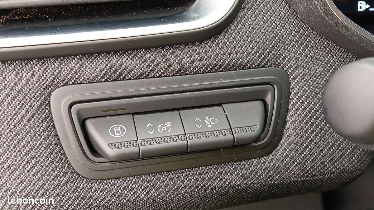 Renault clio e tech full hybrid 145 ch gsr2 esprit alpine (image 30)