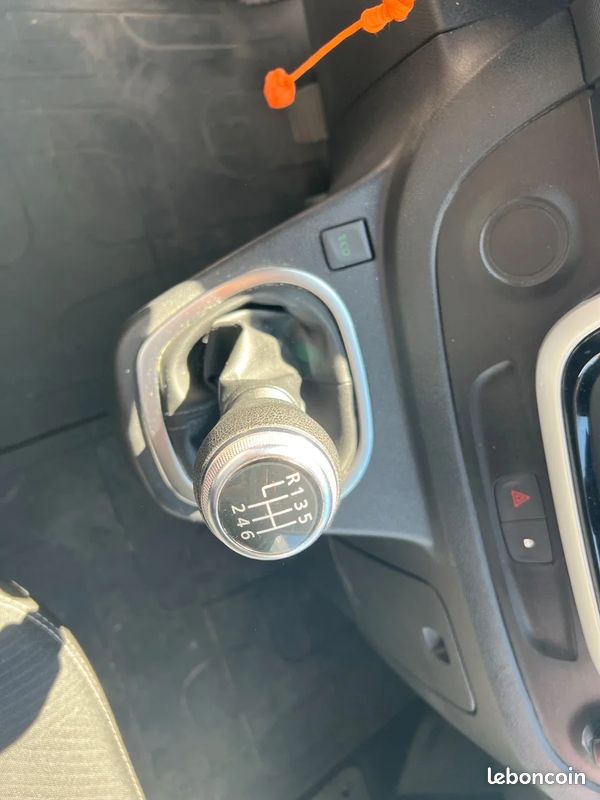 Renault trafic fourgon frigo l1h1 1000 kg 2.0l dci 120ch confort (image 22)