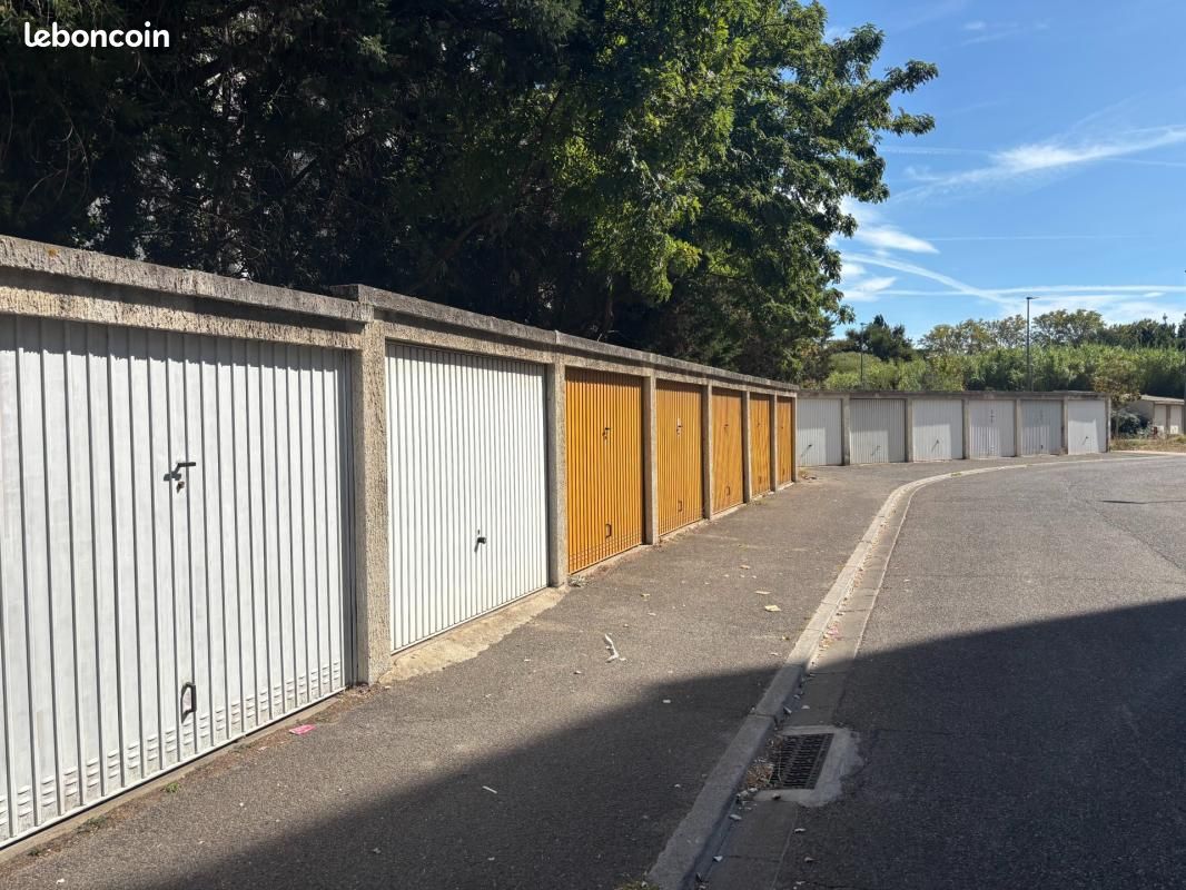 Garage Avignon · 80 €/mois