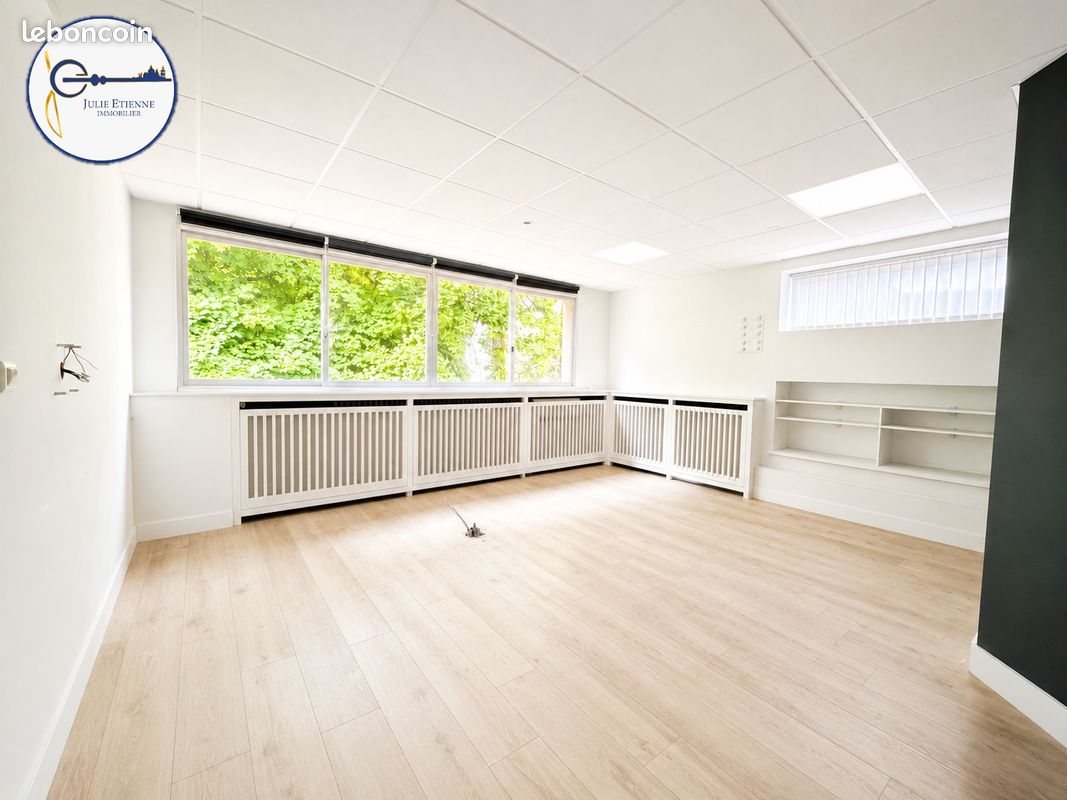 Appartement 5 pièces 160 m² · à Épinal · 160 m² · 56 000 €