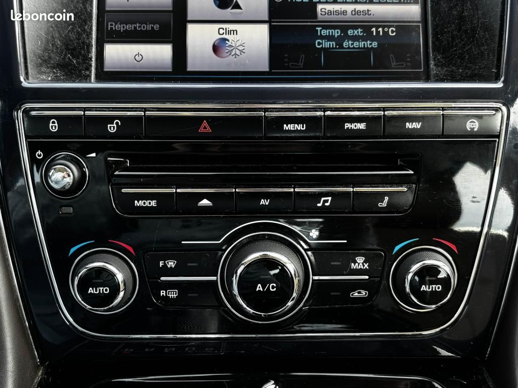 JAGUAR XJ Courte - 3.0 D V6 - 275ch - BVA 8 - Luxe Premium Phase 1 - Garantie 12 mois (image 16)