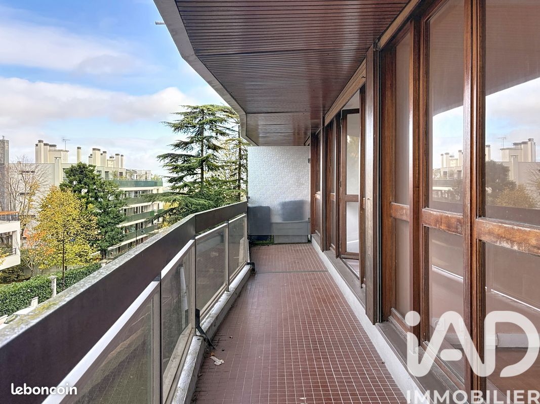 Appartement 2 pièces 56 m² · à Saint-Cloud · 56 m² · 350 000 €