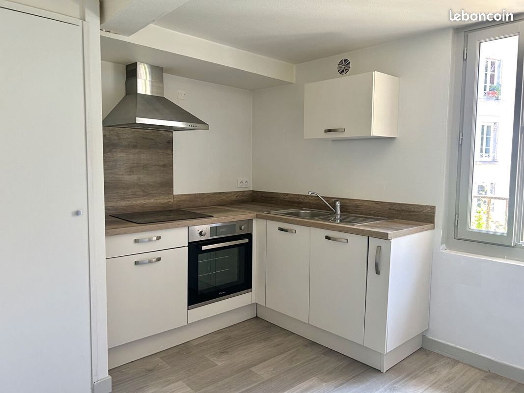 Appartement 3 pièces 67 m² · à Aurillac · 67 m² · 440 €
