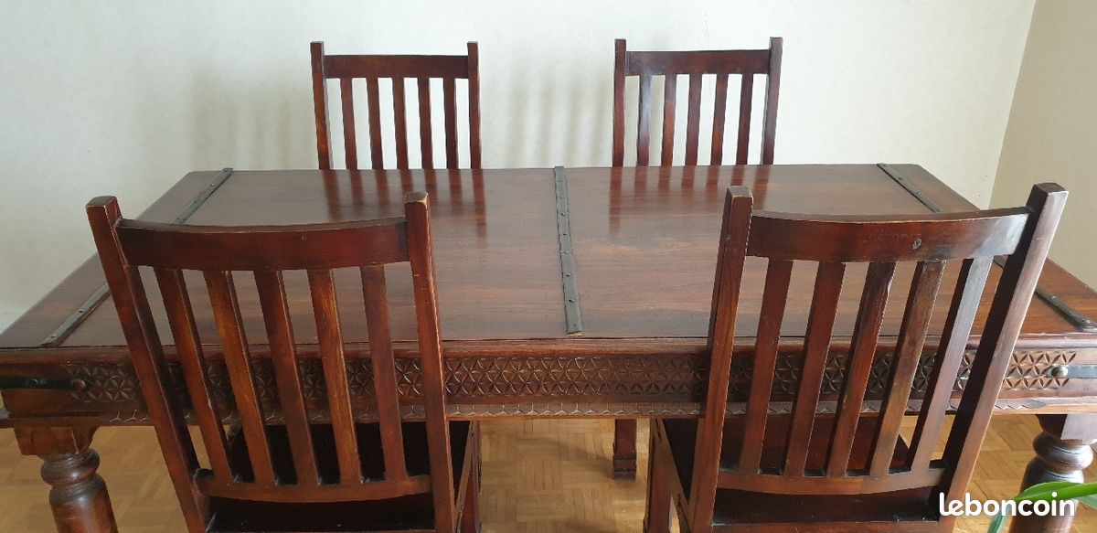 Table à manger 4 chaises.en bois exotique acacias solide et lourd (image 1)