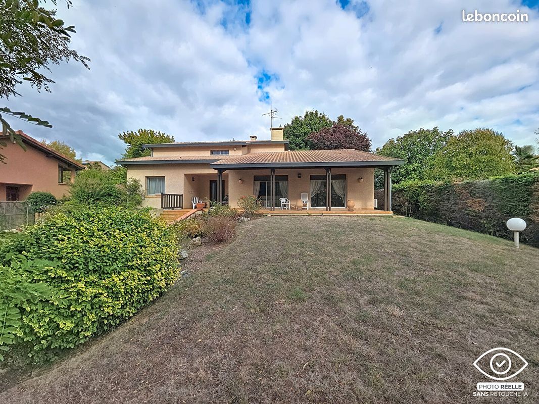 Maison 6 pièces 183 m² · à Auzeville-Tolosane · 183 m² · 580 000 €