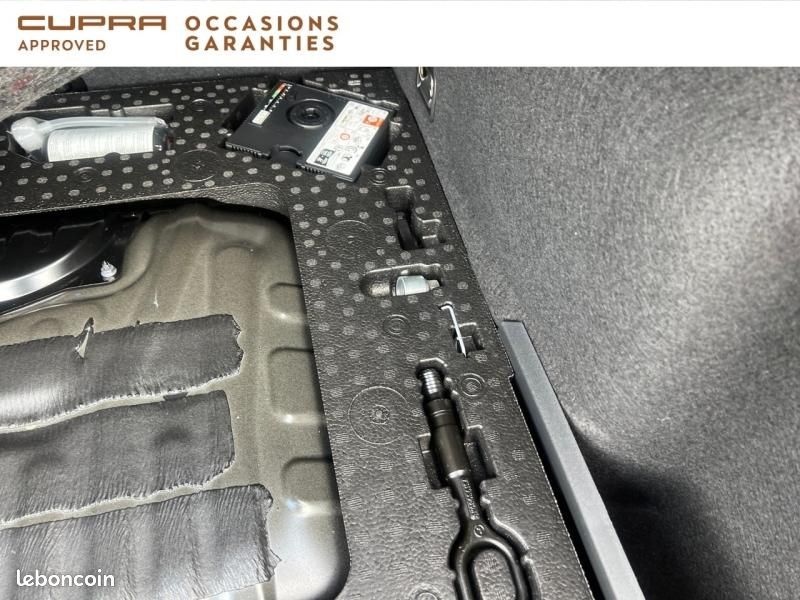 Cupra Formentor 1.5 eHybrid 204ch Midnight Edition DSG6 (image 17)