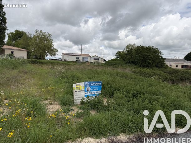 Terrain 1015 m² Chamouillac