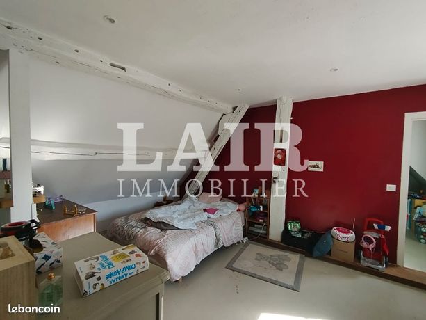 https://img.leboncoin.fr/api/v1/lbcpb1/images/1e/34/b8/1e34b8795263501b126a9f989682904c44529028.jpg?rule=ad-image