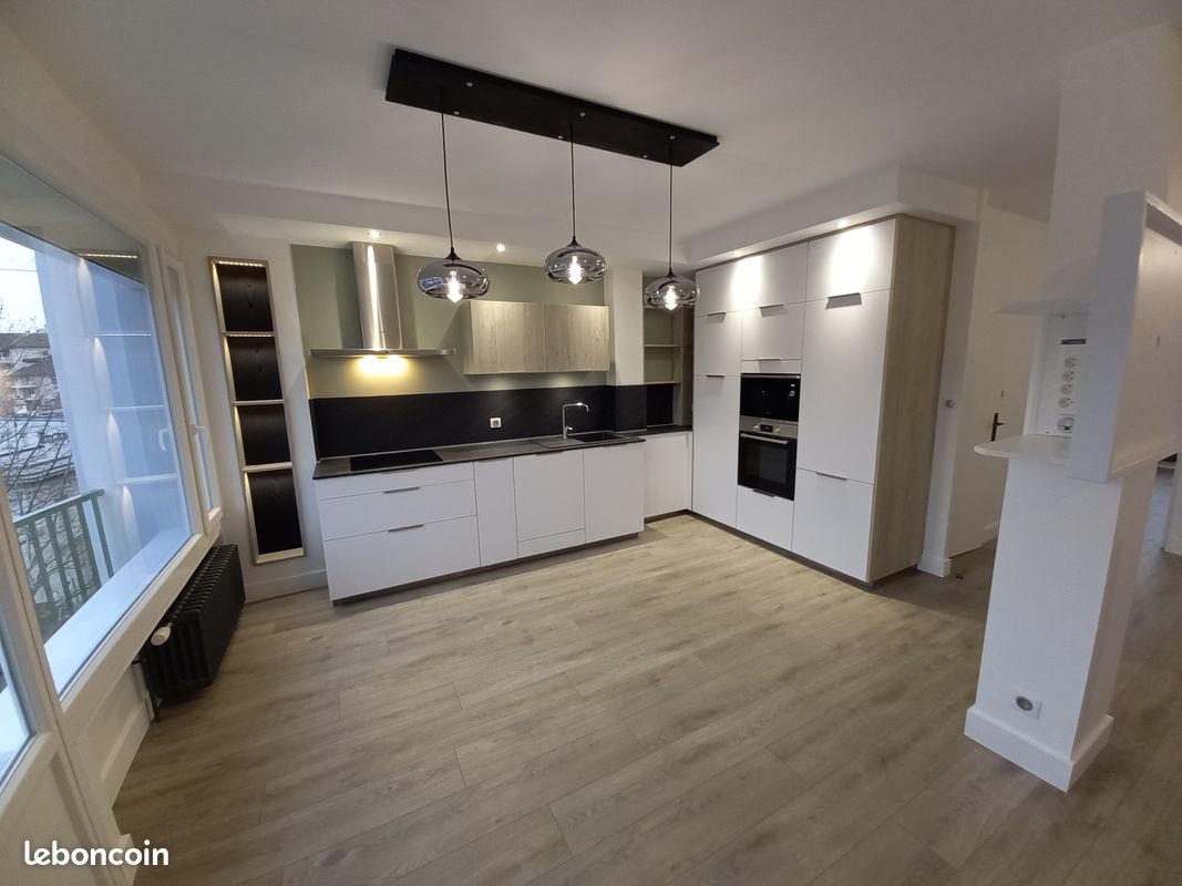 Appartement 2 pièces 54 m² · à Annecy · 54 m² · 1 350 €
