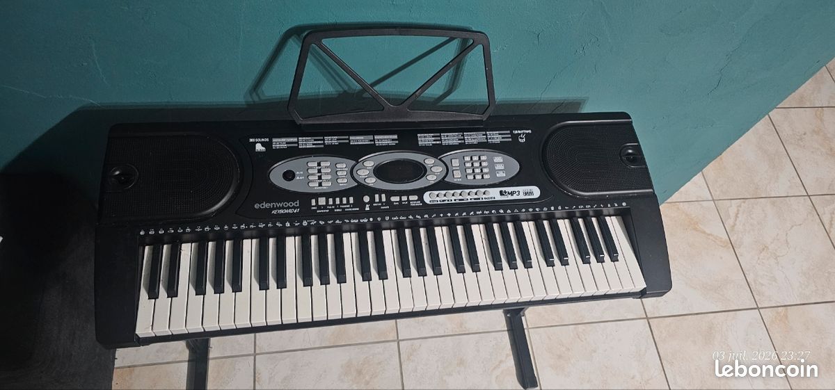 Piano EDENWOOD keyboard 61 (image 1)