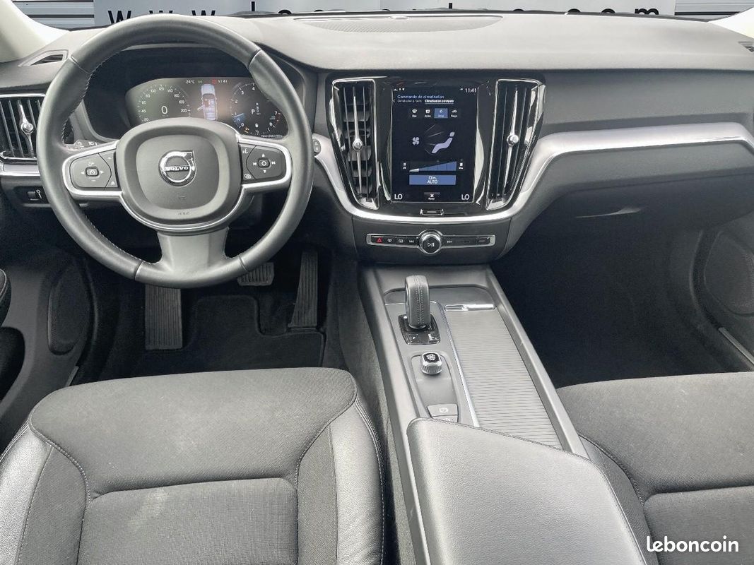 VOLVO V60 B3 Micro-Hybride Essence 163 Geartronic Business (image 15)