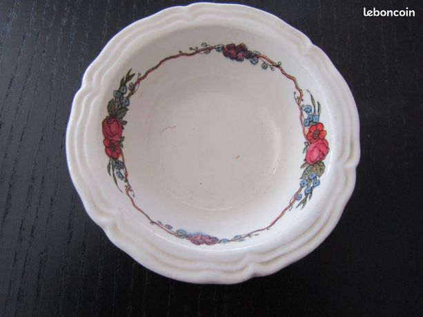 Ancienne tasse à café Sarreguemines décor Chinois musiciens