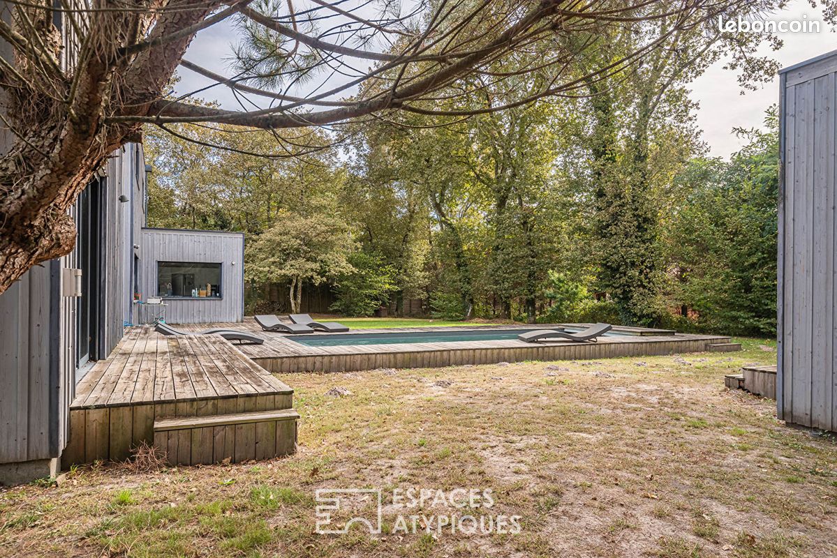 Maison 7 pièces 190 m² - Saucats 33650 (image principale 0)