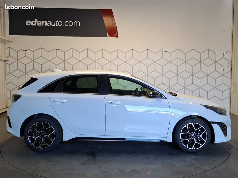 Kia CEED 1.5 T-GDi 140 ch DCT7 GT-line (image 12)