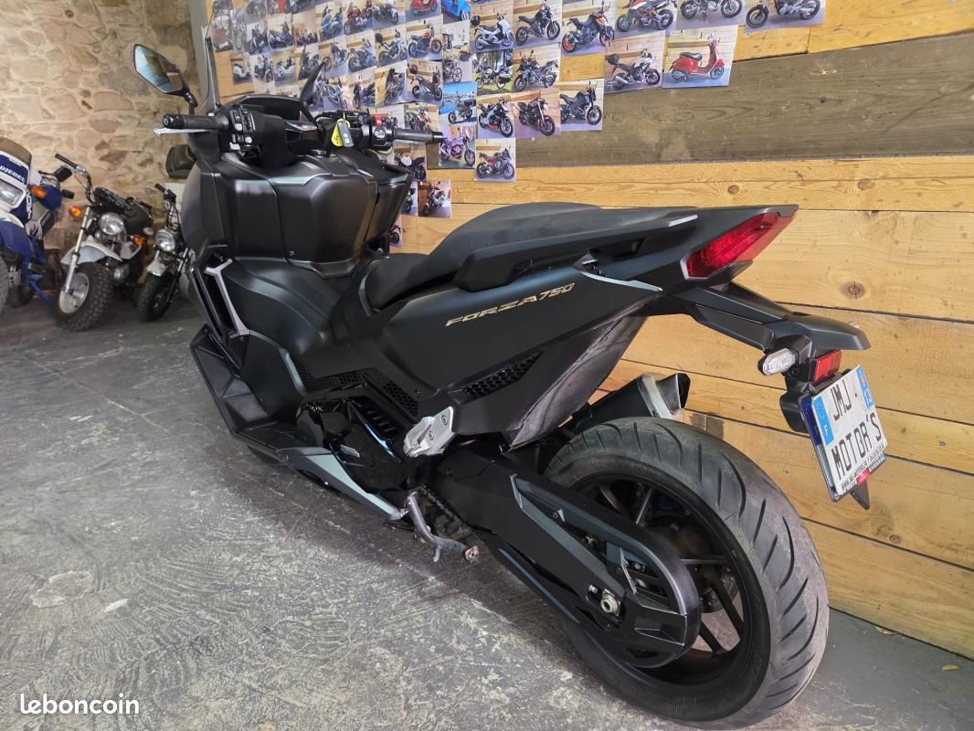 Honda NSS FORZA 750 Garantie constructeur (image 3)