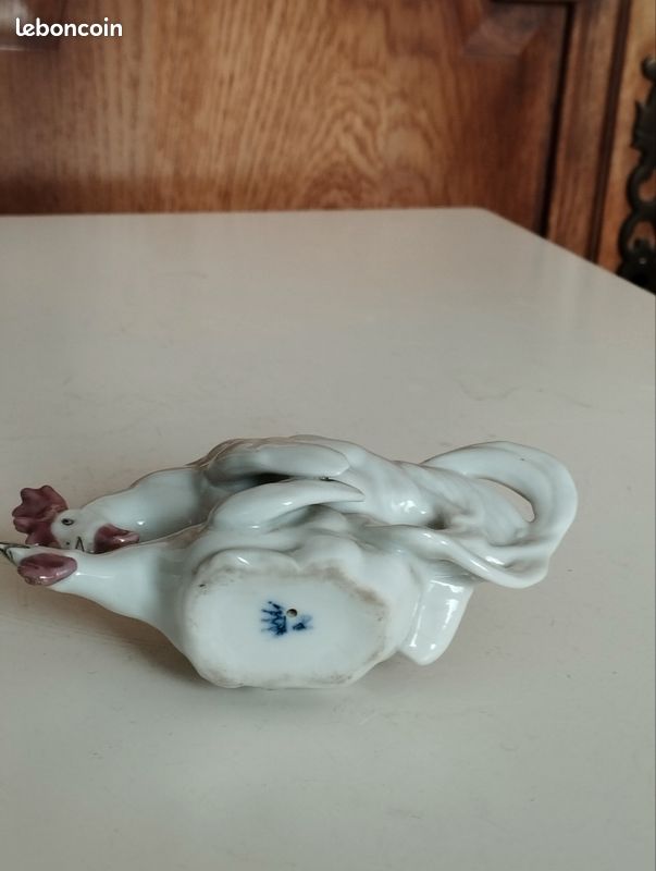 Porcelaine de Capodimonte poule et coq en action (image 6)