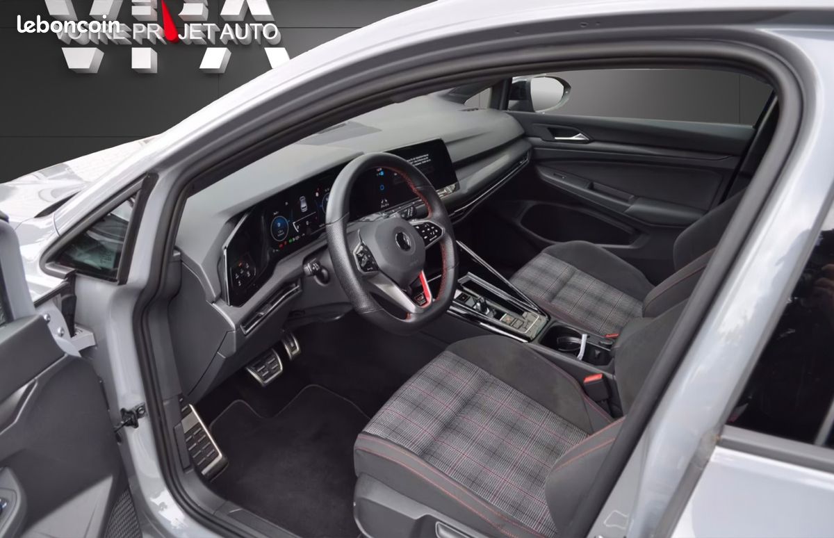 Volkswagen Golf 2.0 TSI 245ch GTI DSG7 - Caméra de recul - Sièges chauffants - Carplay (image 7)