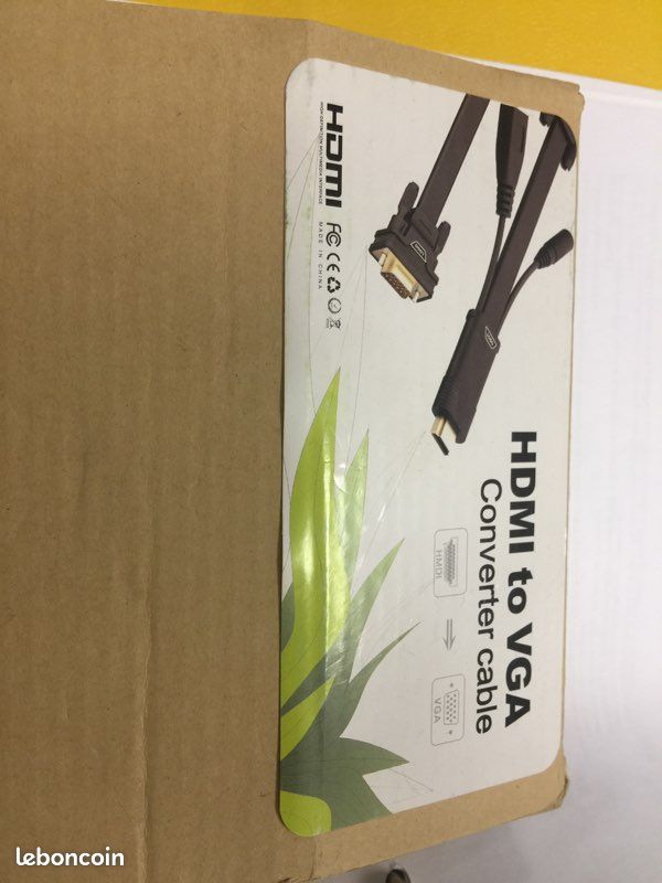 Câble HDMI to VGA (image 1)