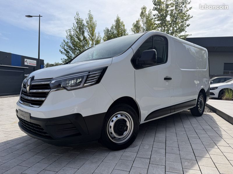 Renault TRAFIC III FG L1H1 3T 2.0 BLUE DCI 130CH GRAND CONFORT - SUIVI RENAULT (image 3)
