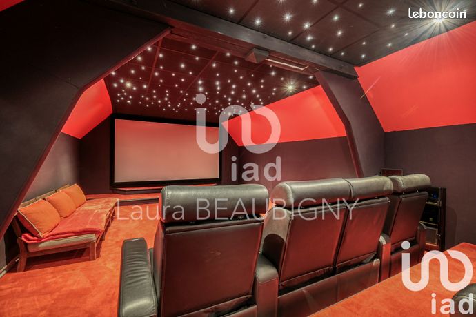 https://img.leboncoin.fr/api/v1/lbcpb1/images/1e/3c/1d/1e3c1d703ca9ab53df37d9172d2ec2f85e563f36.jpg?rule=ad-image