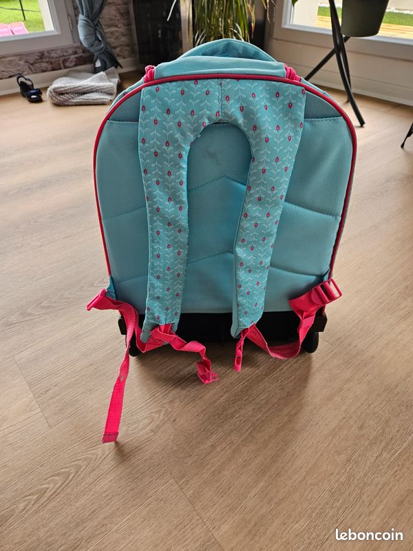 Vends sac à dos, bagage Anna et Elsa (image 3)