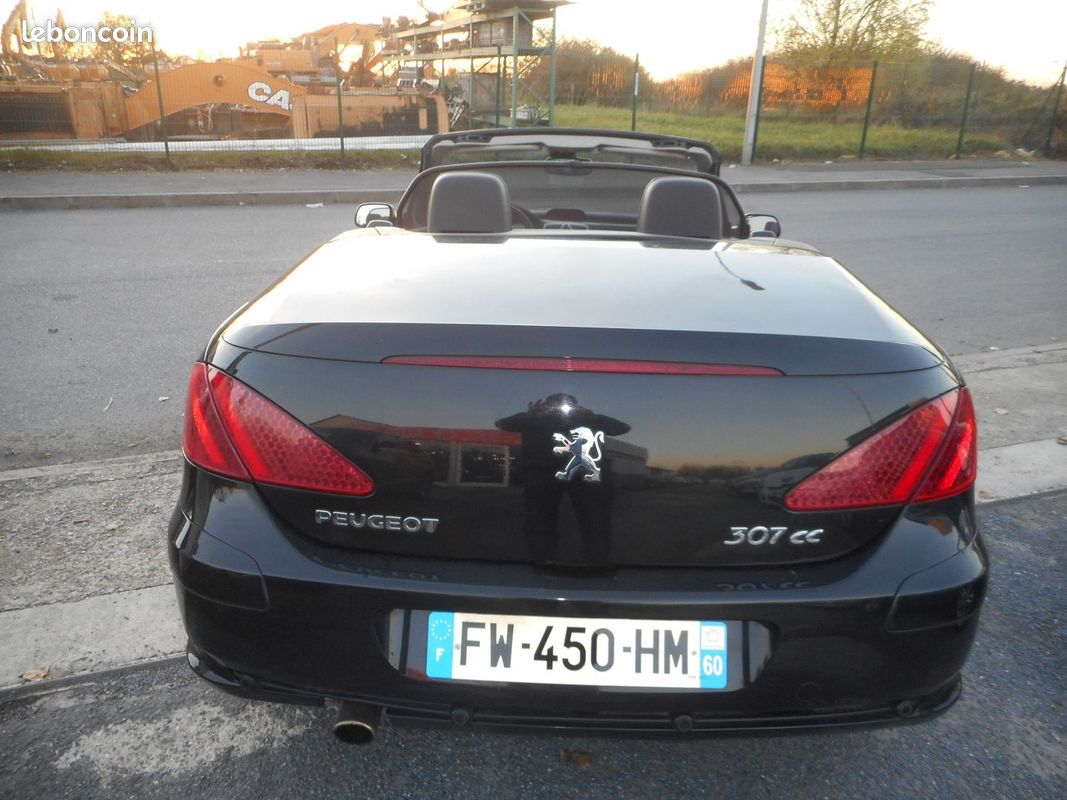 Peugeot 307 CC 2.0 16V 138CH Voitures
