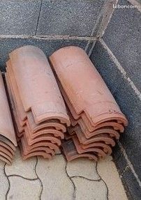 Tuiles faîtières et autres (image 1)
